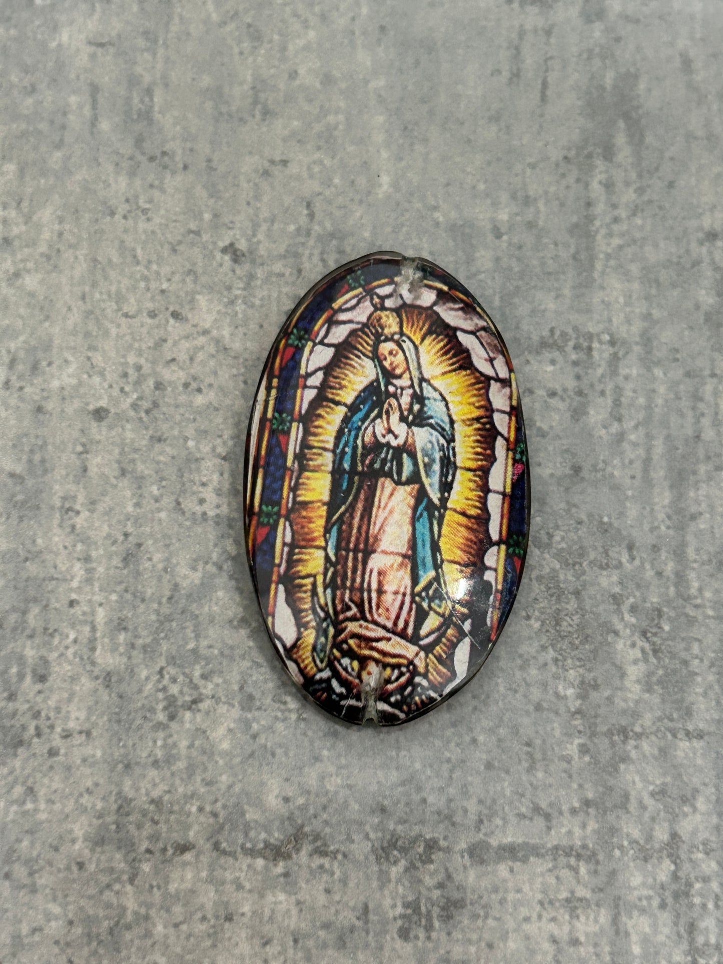 Oval Virgen Guadalupe Pendant (30323)