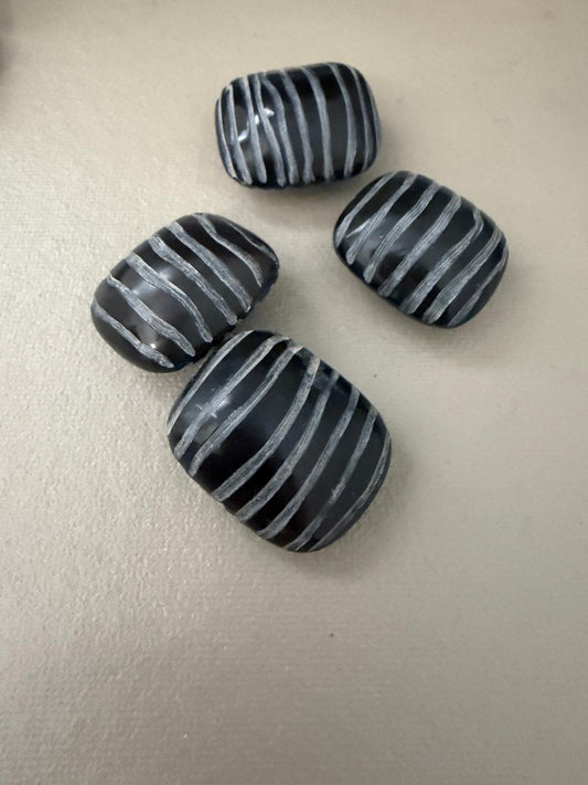 35x41mm Buffalo Bone Rect. Loose (30250)