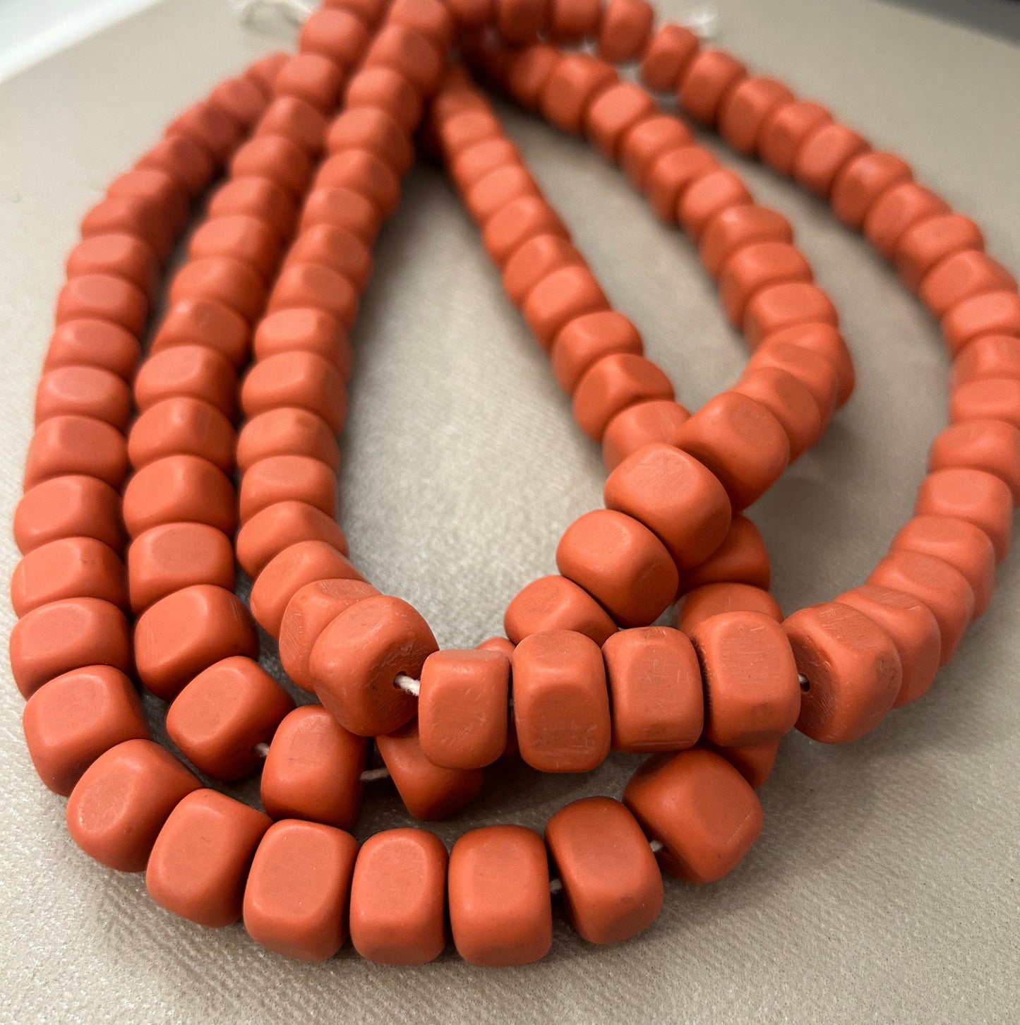 11mm Resin Cube Strand (30206)