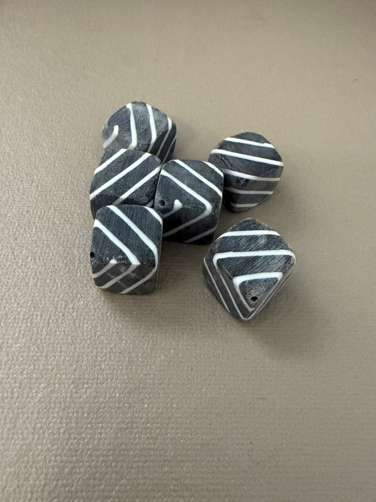 25mm Sideways Dice Gray/White (30255)