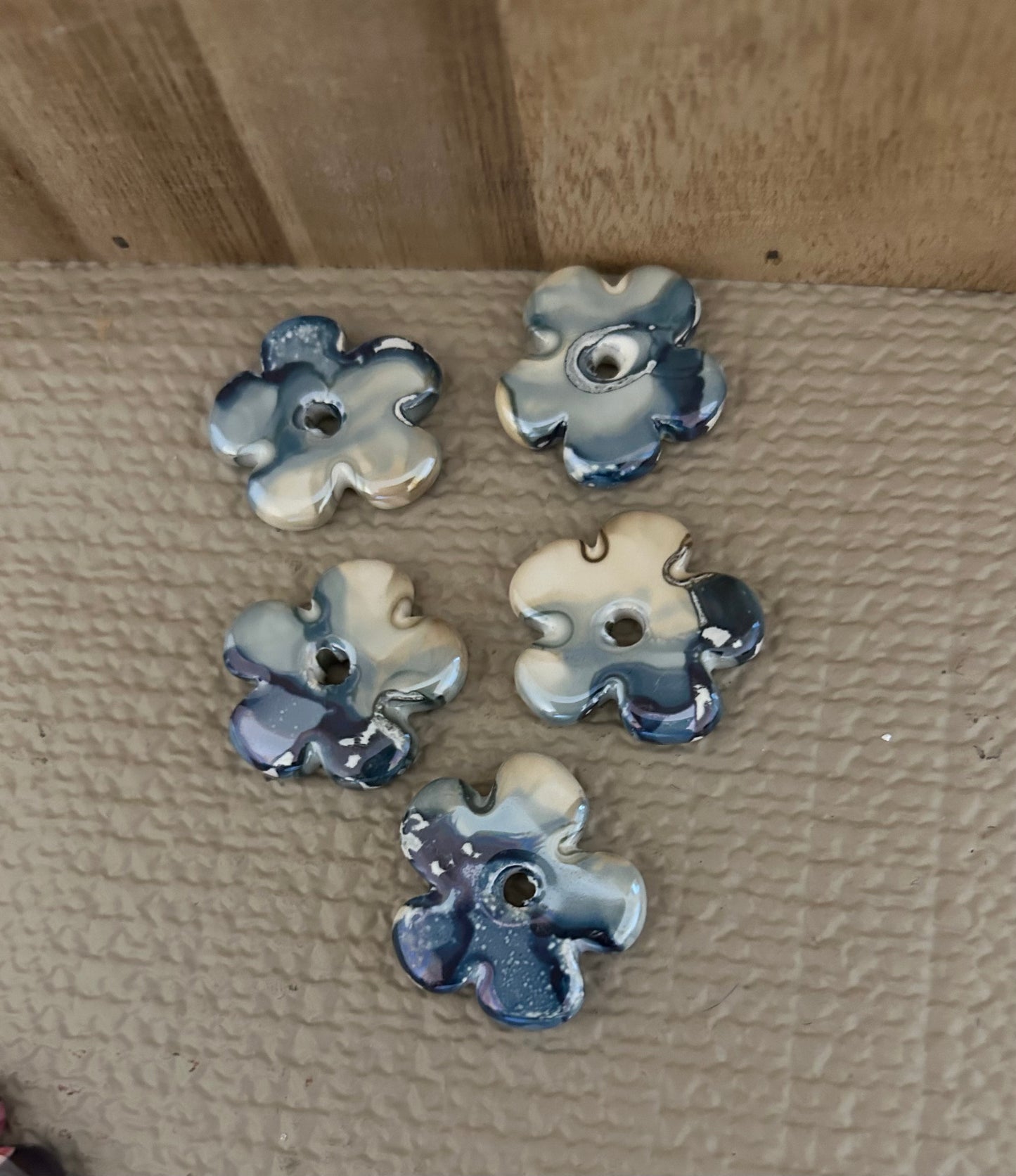 26mm ceramic flower each