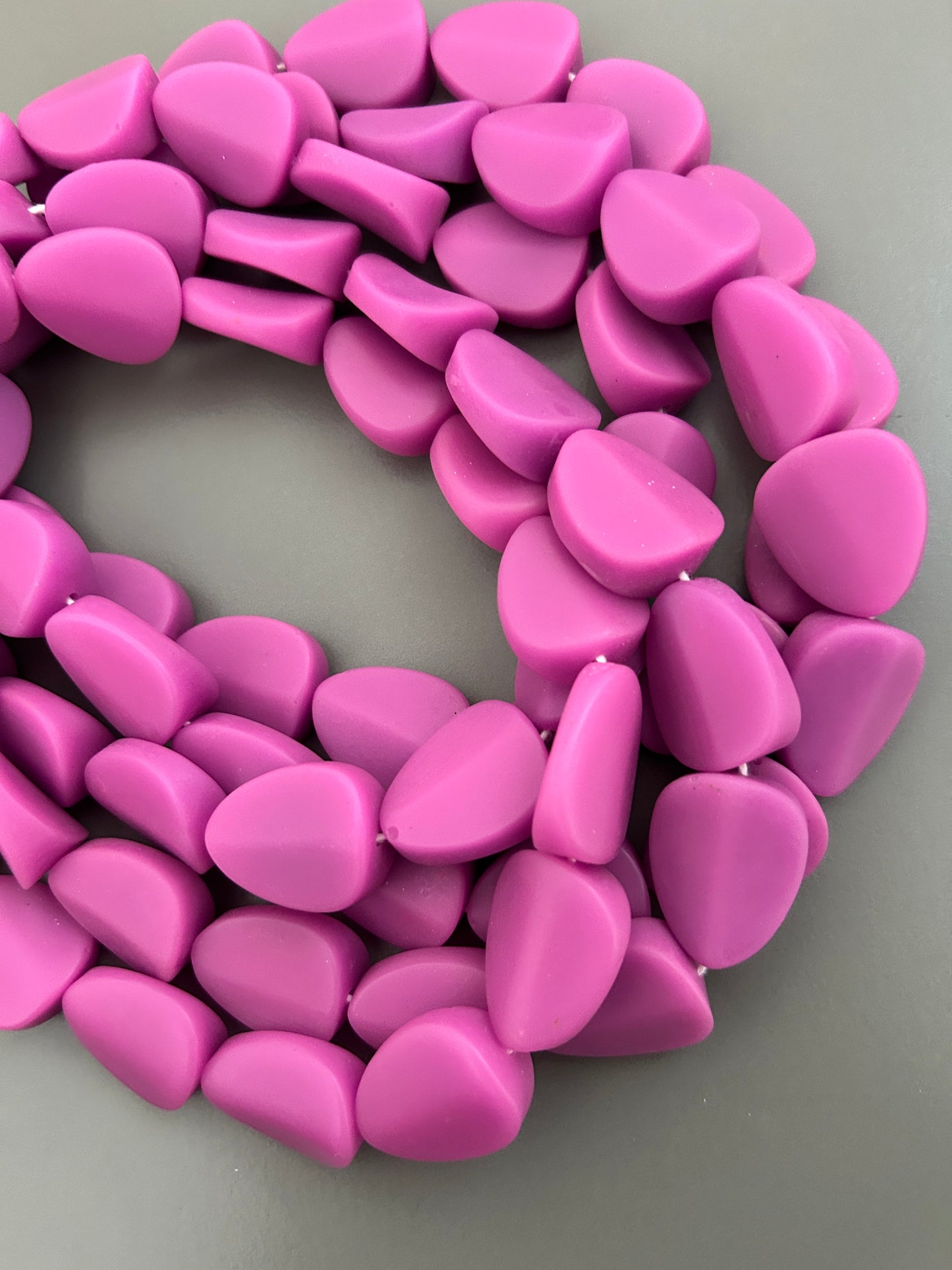 26mm resin strand(30076)16-17 pcs