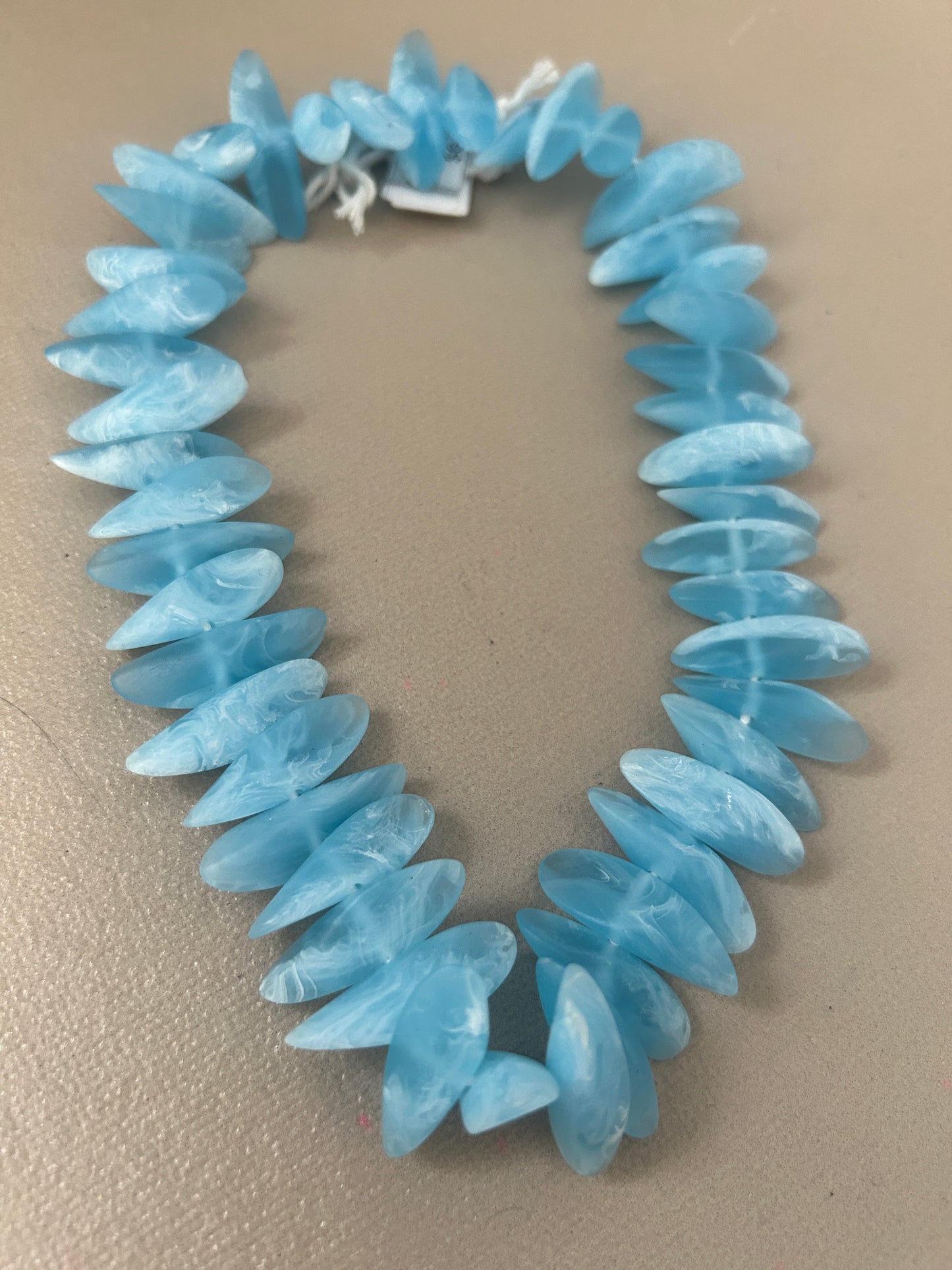 Irregular Resin Dagger Strand (29920)