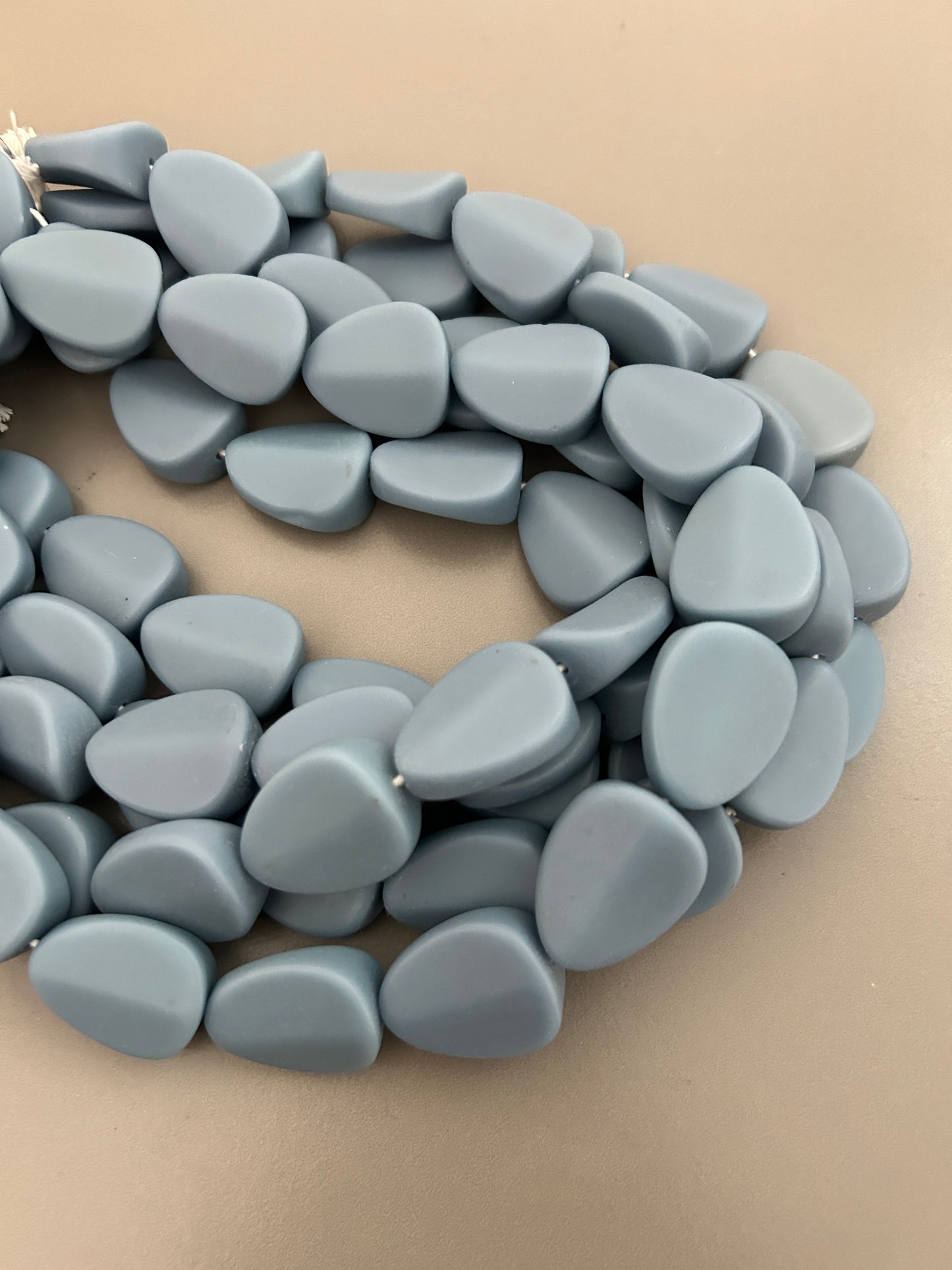 26mm resin strand(30076)16-17 pcs