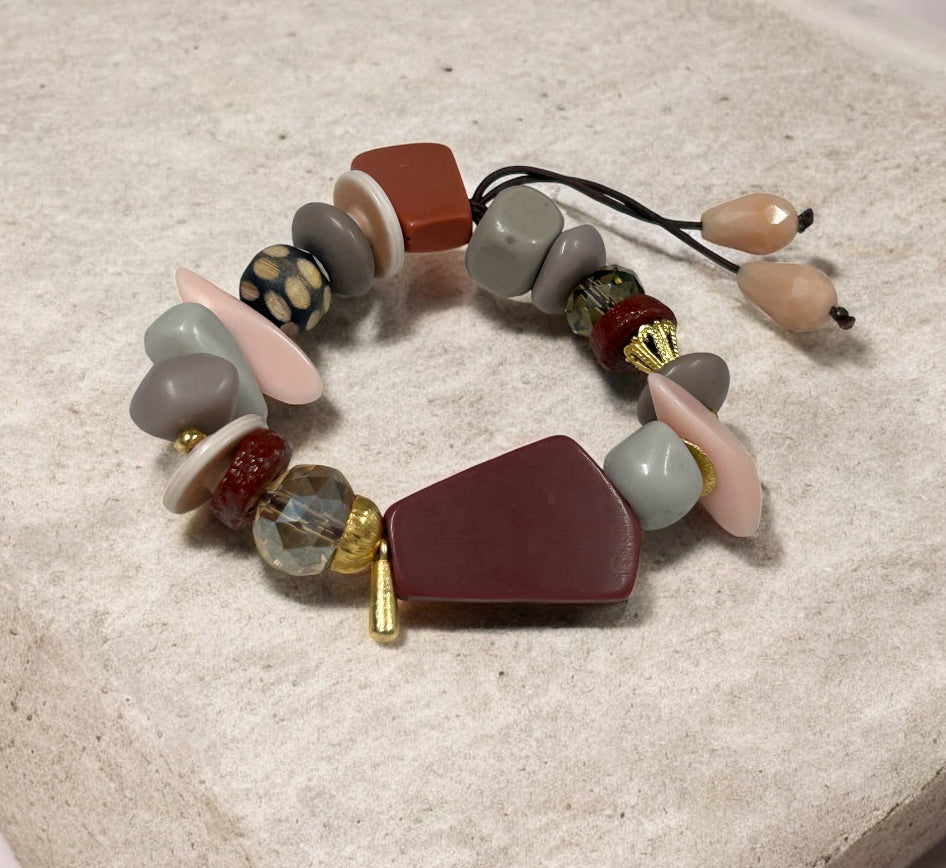 Rose&Maroon Tones Resin Bracelet Kit 30285