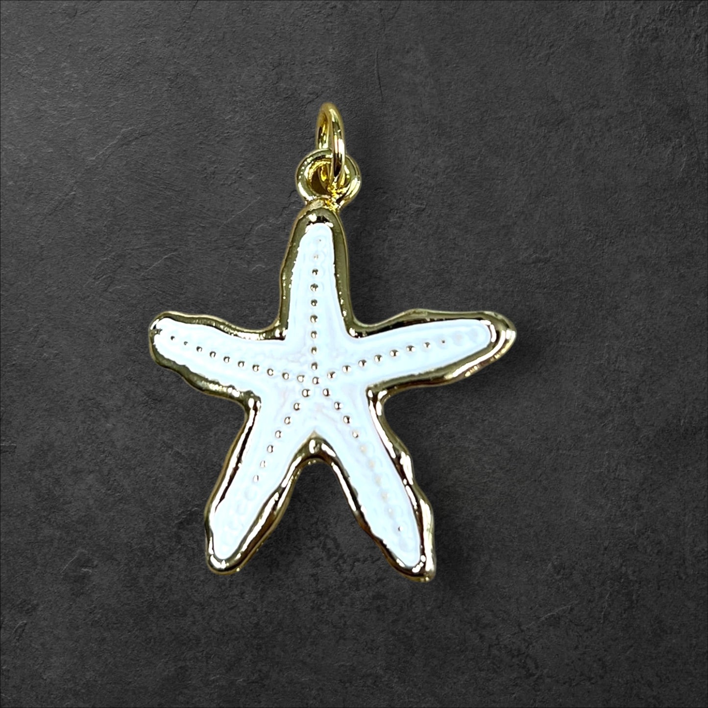 33mm White Starfish Pendant (29648)