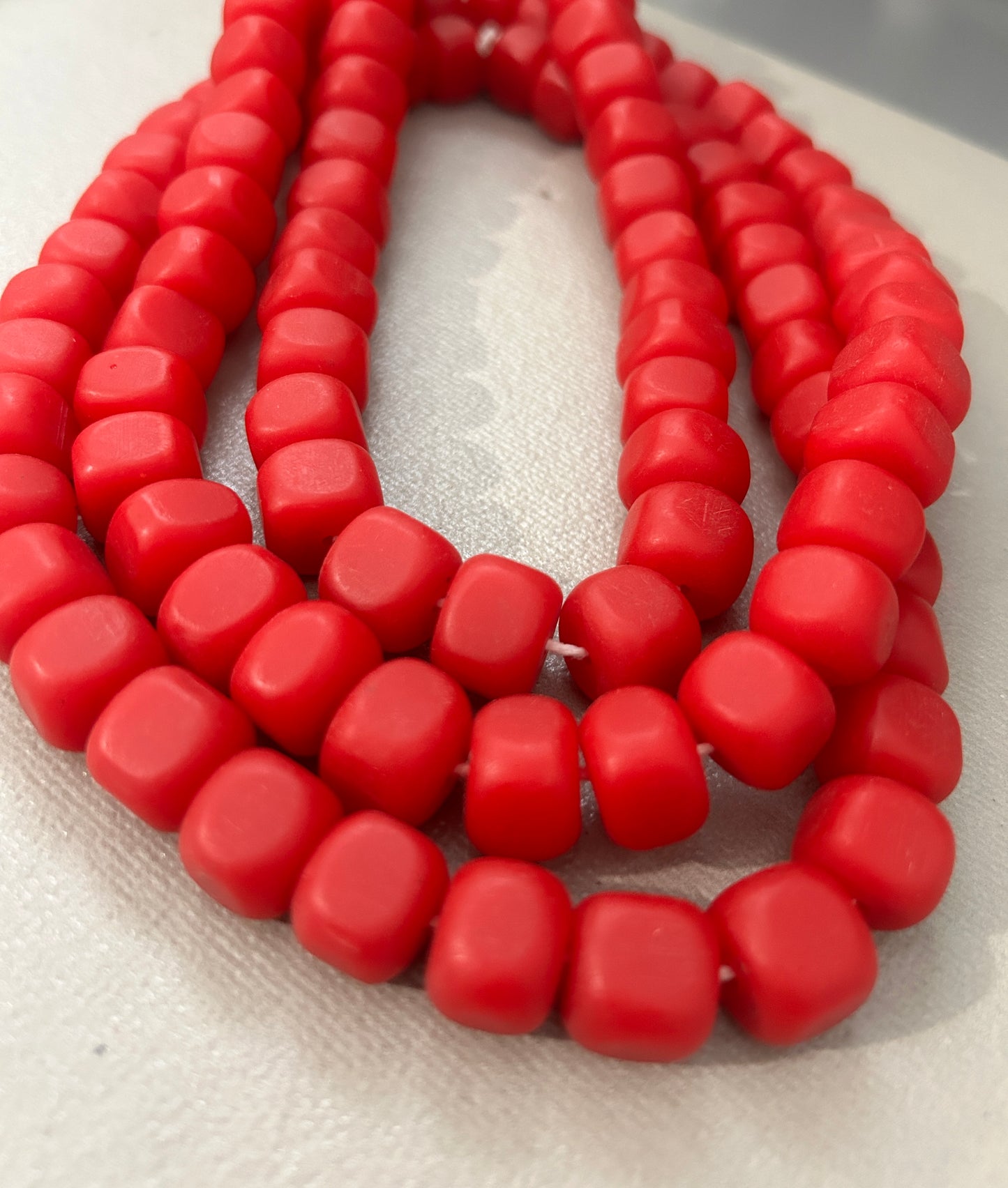 11mm Resin Cube Strand (30206)