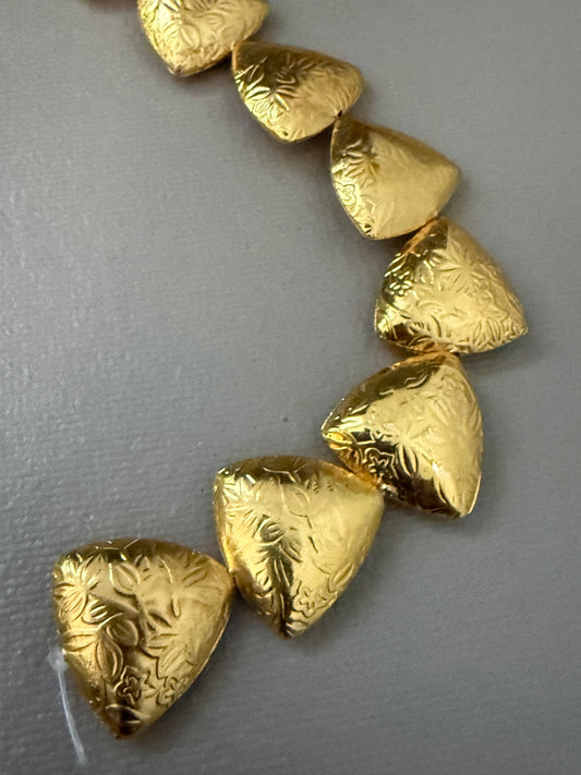 23x22mm Fancy Triangle Strand (30125)