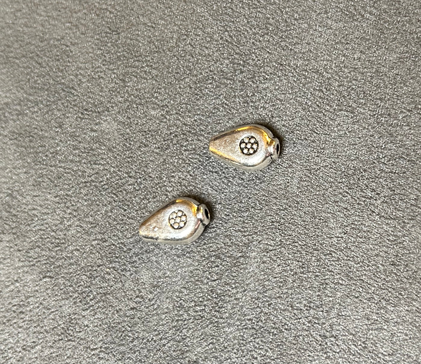14mm Thai Drop Silver #27045