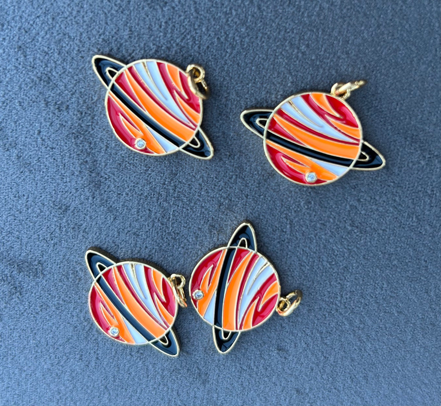18mm Saturn Planet Pendant #27123