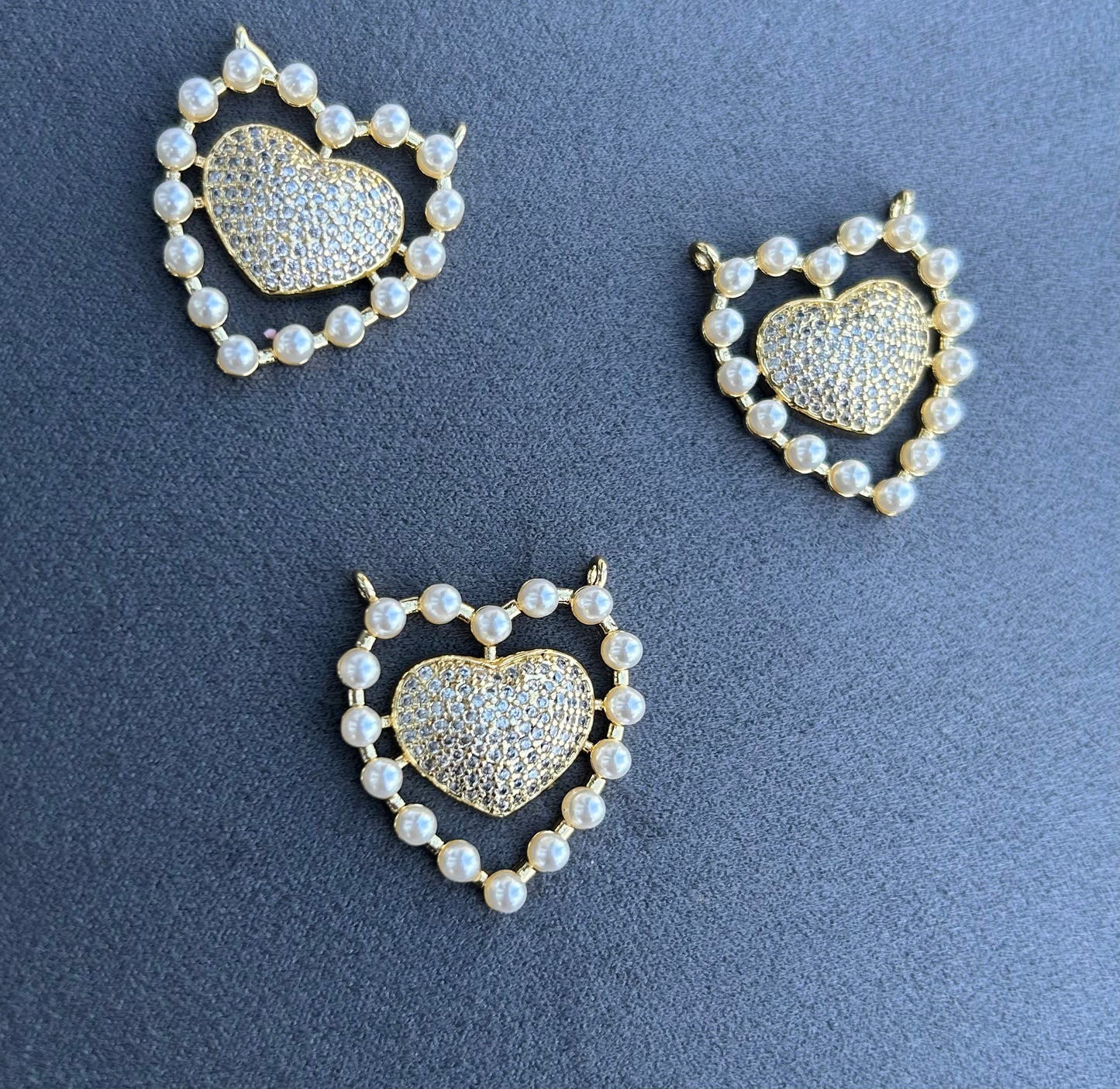 28mm Pearl Heart W/Pave Center #27131