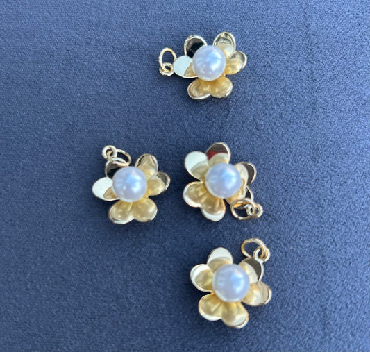 22mm flower #27124