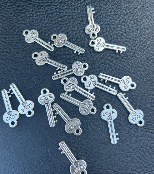 23mm Love Key #23803
