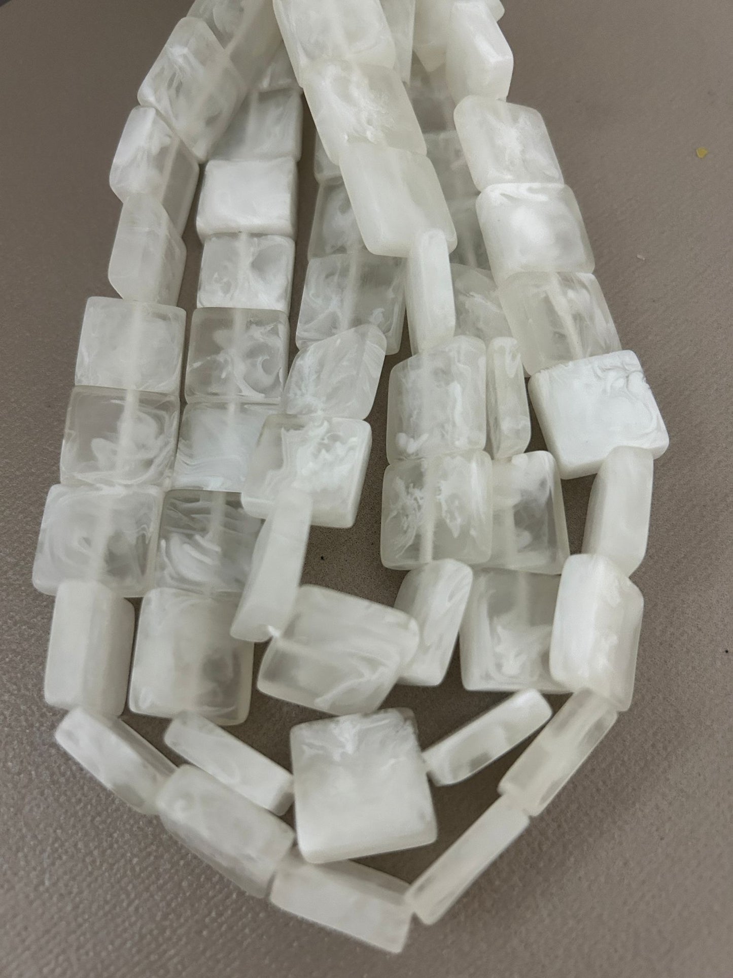16x16mm Square Flat Resin Strand (30232)