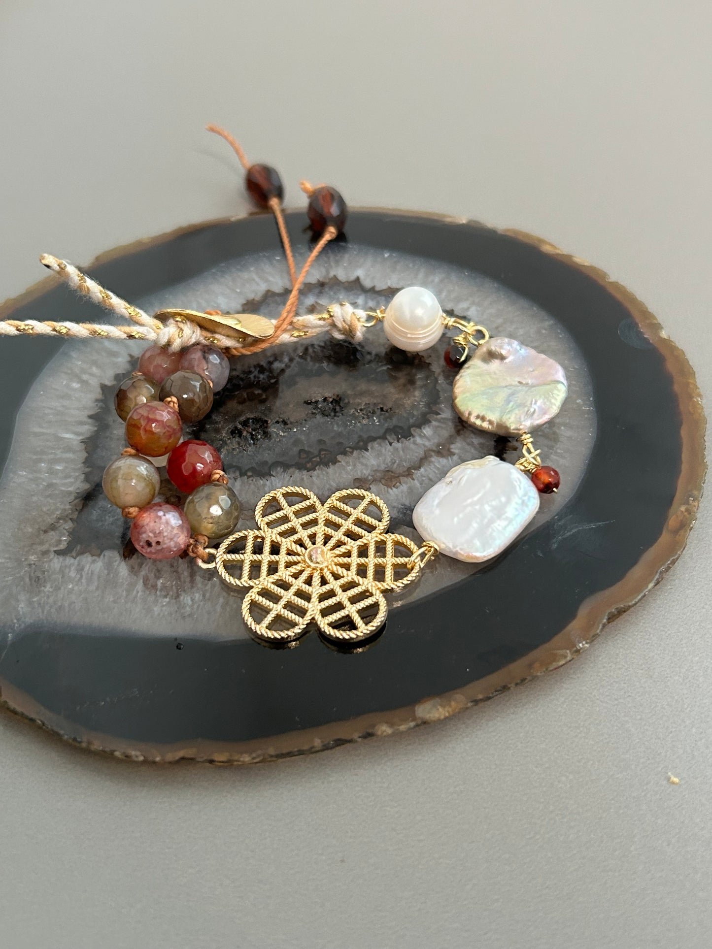 Earth tones and pearl Kit