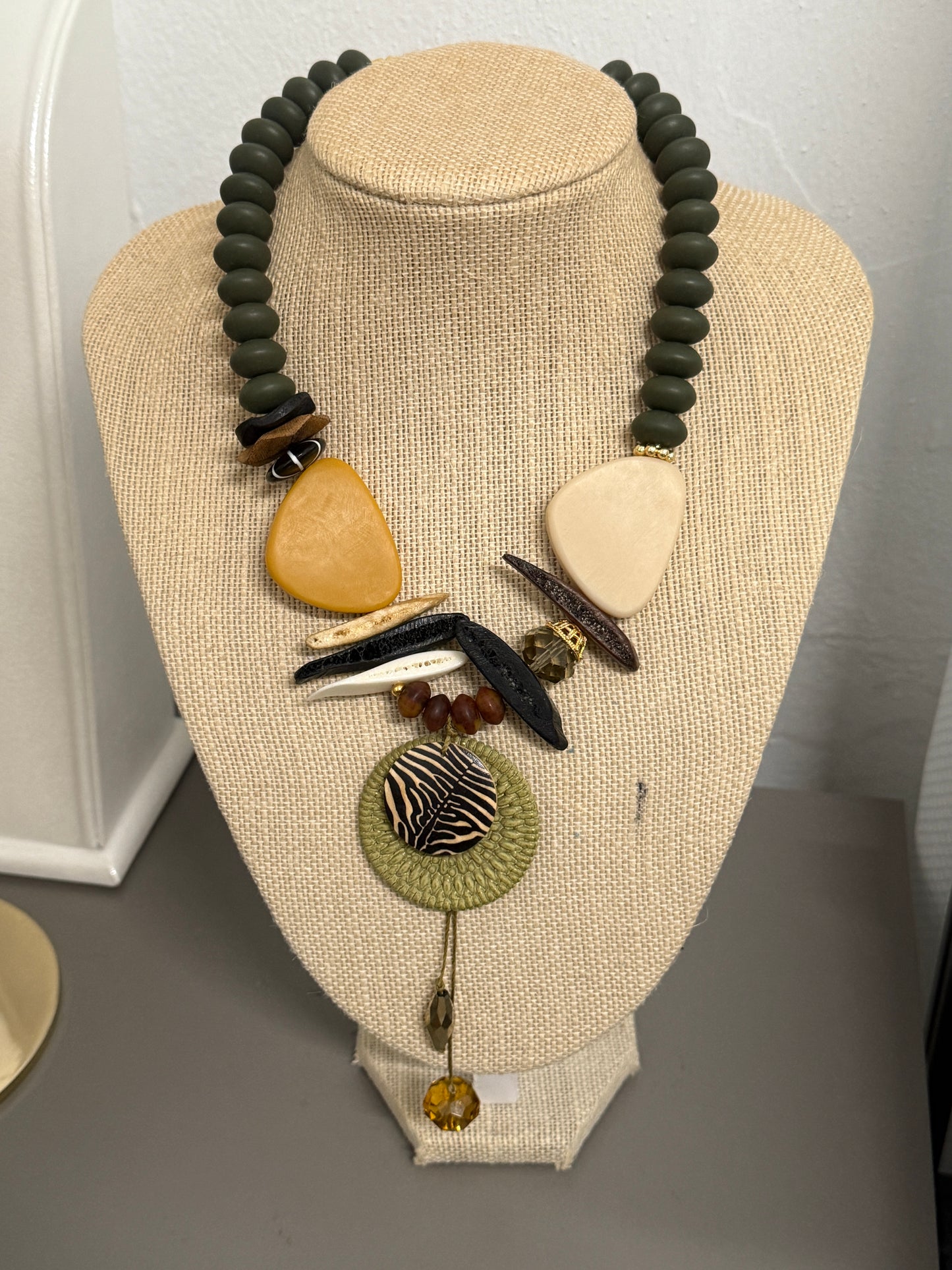 40mm Side Irregular Resin