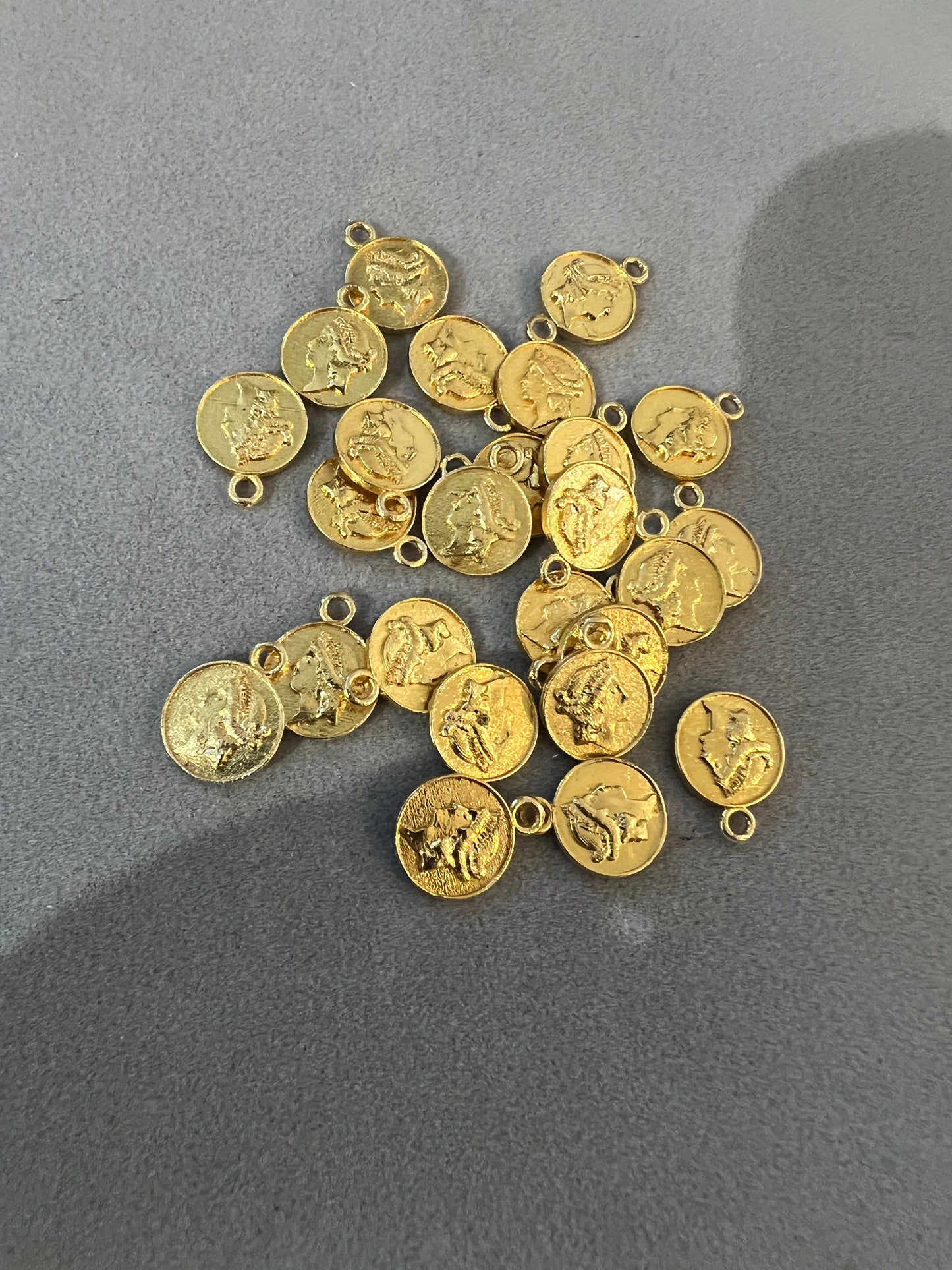19mm Coin 2Style Qty 25 -17940