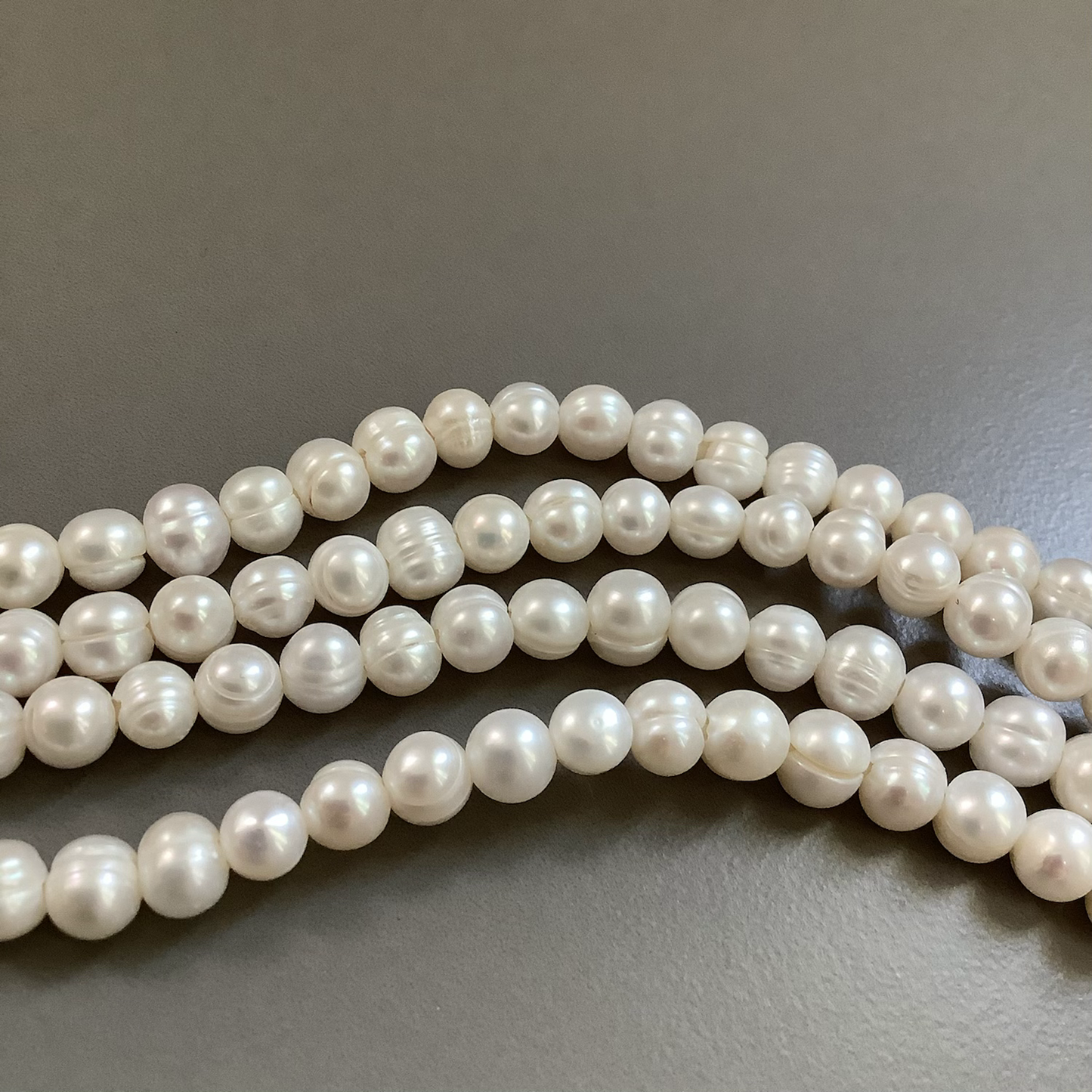 9-10mm Freshwater Wide Hole-12350