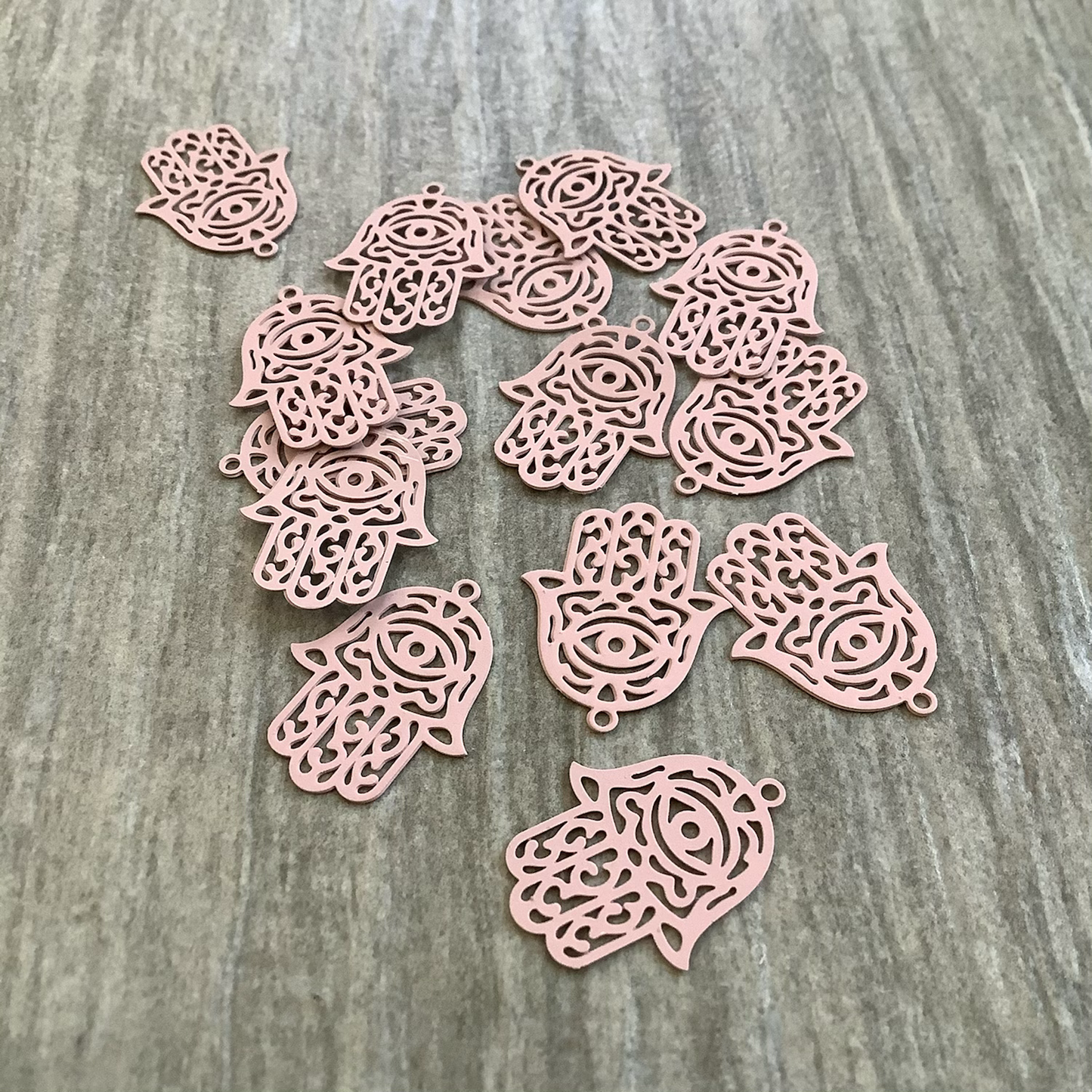 22x17mm Hamsa Pw qty1- 22730