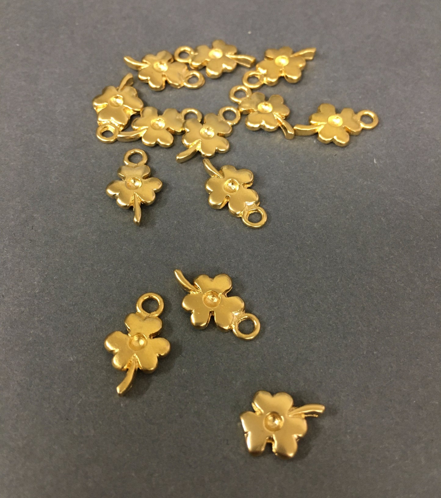 14mm Clover Flower / Flor