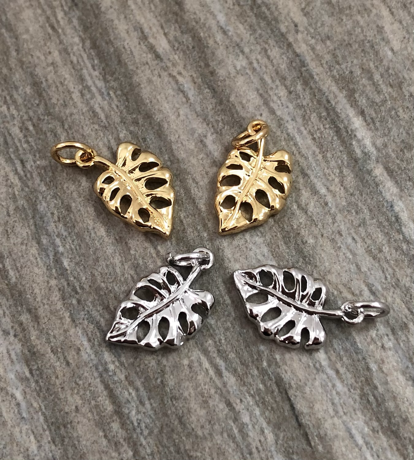 13mm Leaf Charm qty1