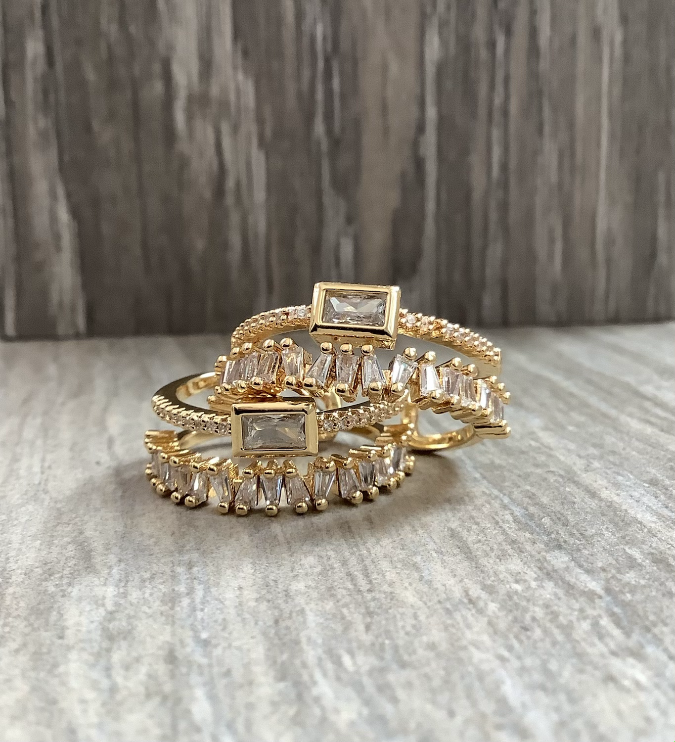 Rectangle Zirc Ring Qty1- 22535
