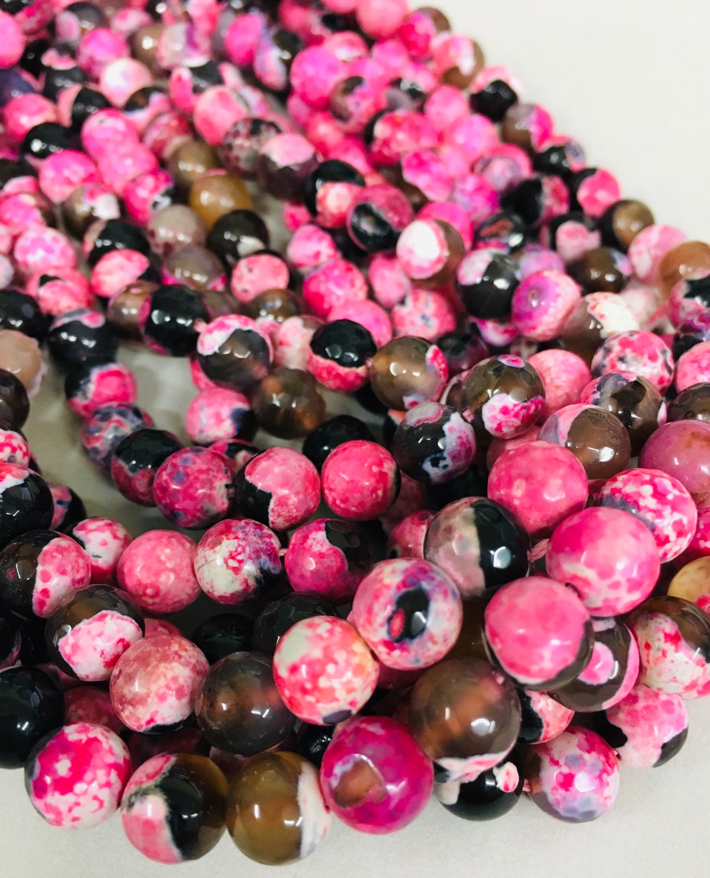 8mm Pink, White and Black Agate Strand / Agata 16435