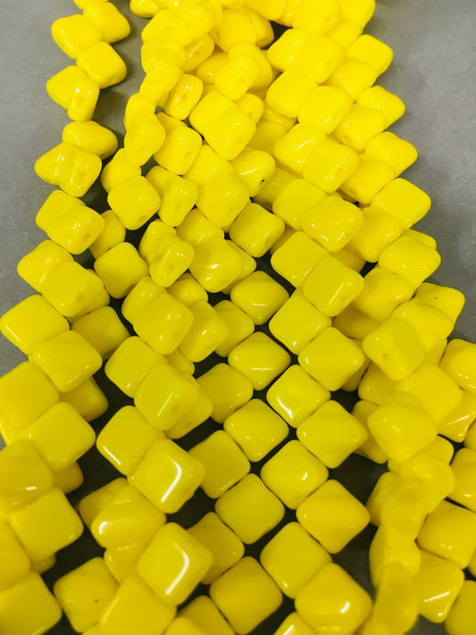 6mm Yellow Sideways 4 Hole Czech Strand / Diamante Cuadrado