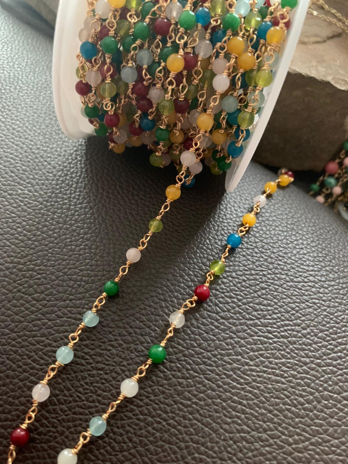 4mm Jade Wrapped Chain Multicolor per feet / por pies 21181