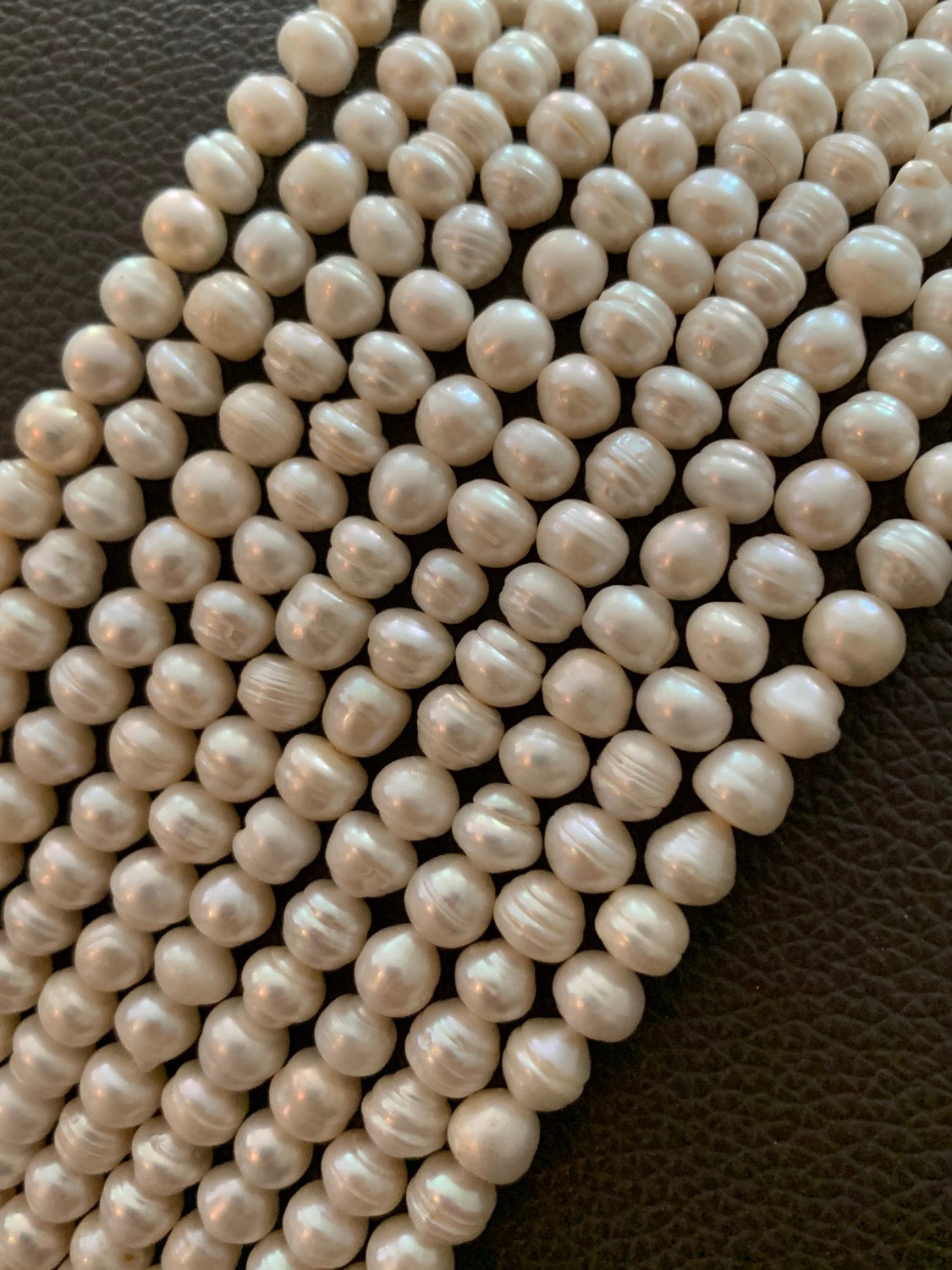 7.5 to 8mm round puffy freshwater pearl qty 52 pearls 20908