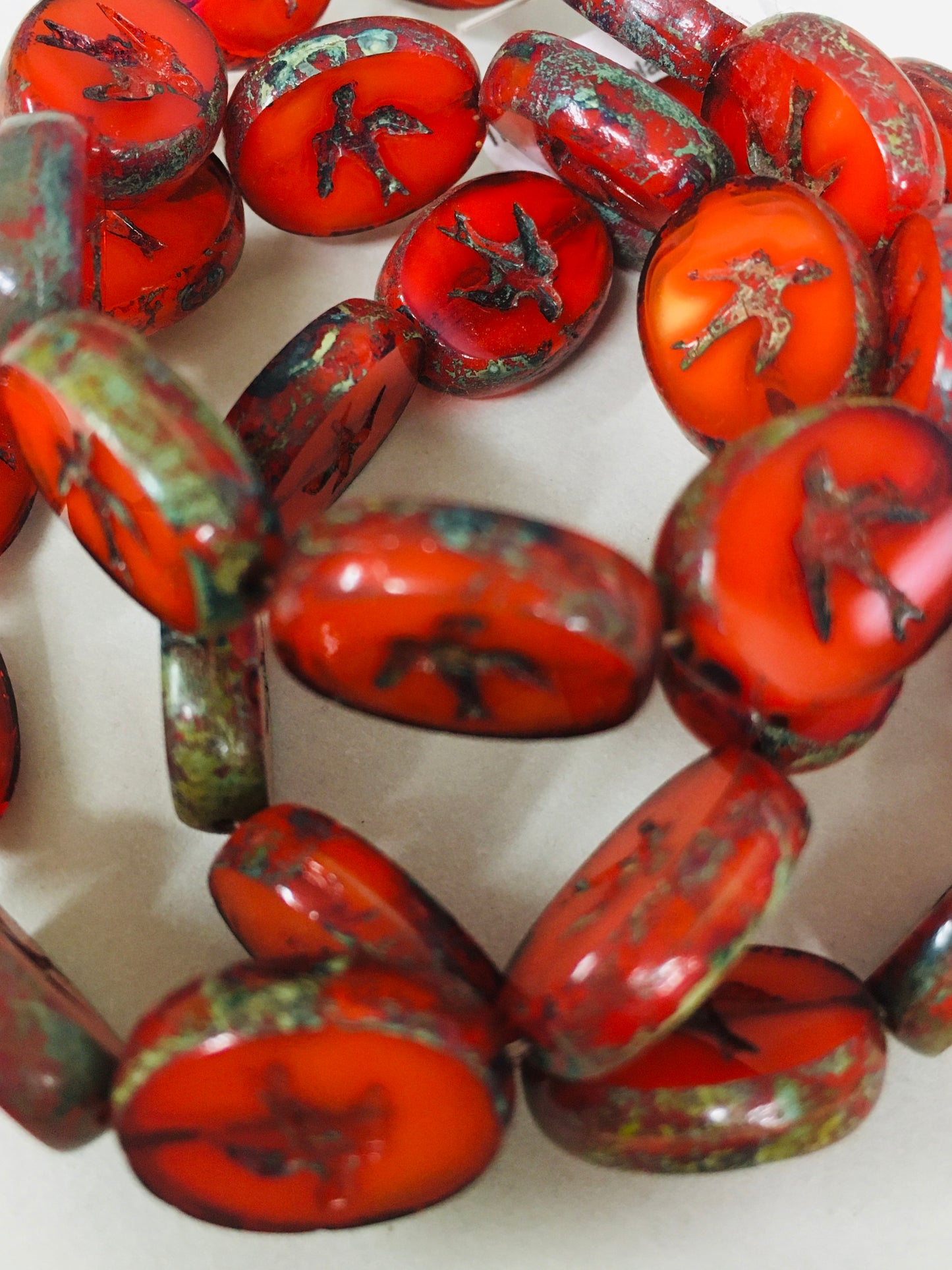 15mm Orange Oval with Bird Czech Strand / Ovalo