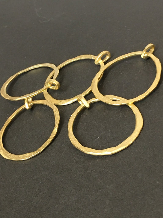 43x35mm Hammered Circle Matte Qty 1 / 12183