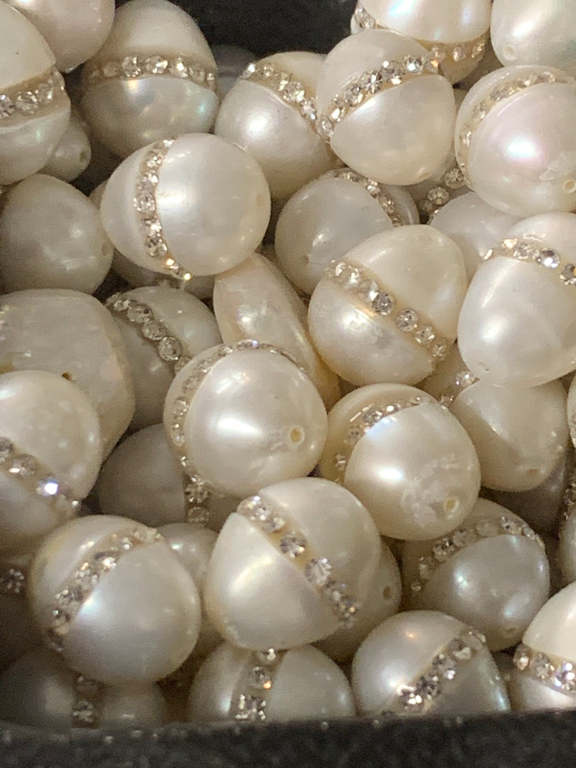 12mm approx freshwater with Zirc pearl qty 1 5875
