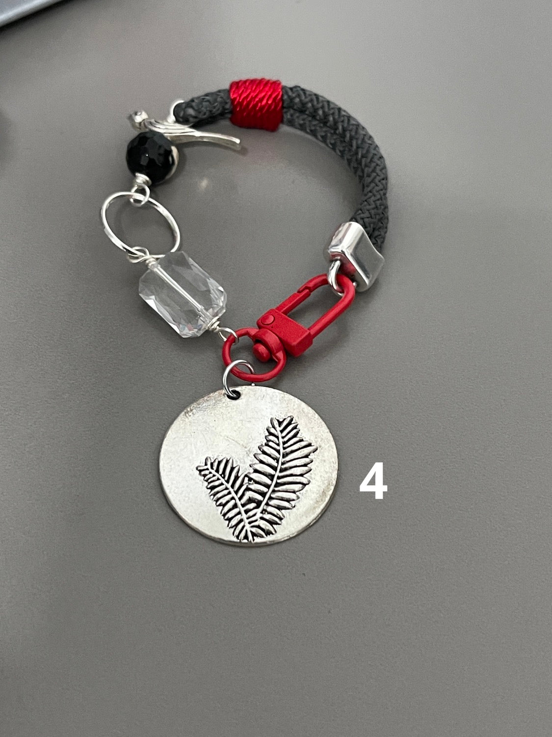 Fall resort style edition II, all materials included in kit.
