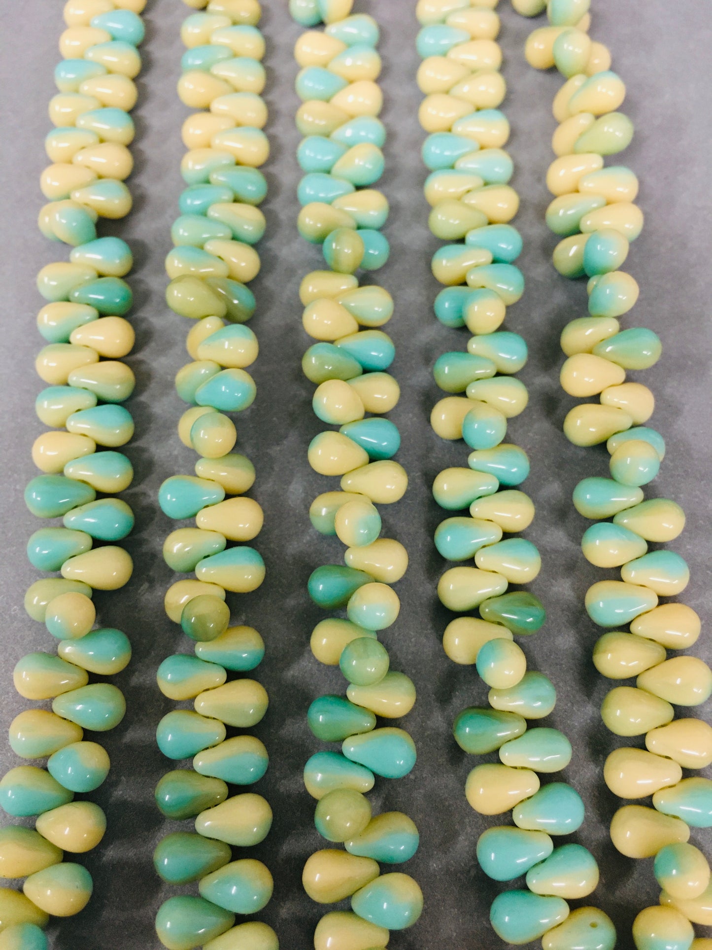4mm Mint and Cream Sideways Drop Czech Strand / Gota
