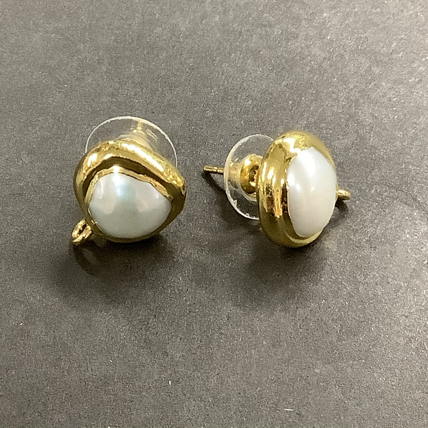 17mm Irregular freshwater pearl post qty 1 pair 19343