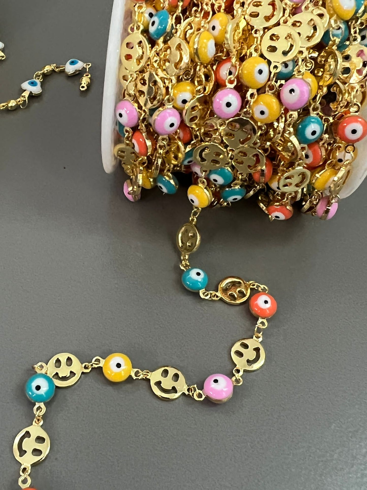 Multicolor eye & happy face 24880