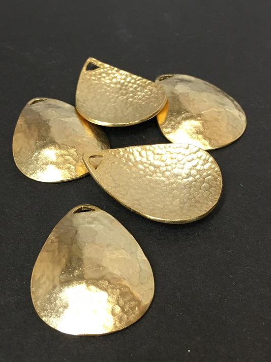 40mm Drop With Triangle Gold Matte Qty 1 / 7450