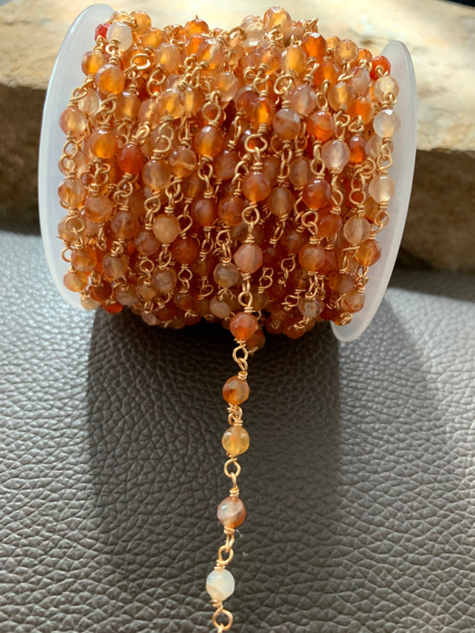 4mm carnelian wrapped chain by feet, por pie 21157