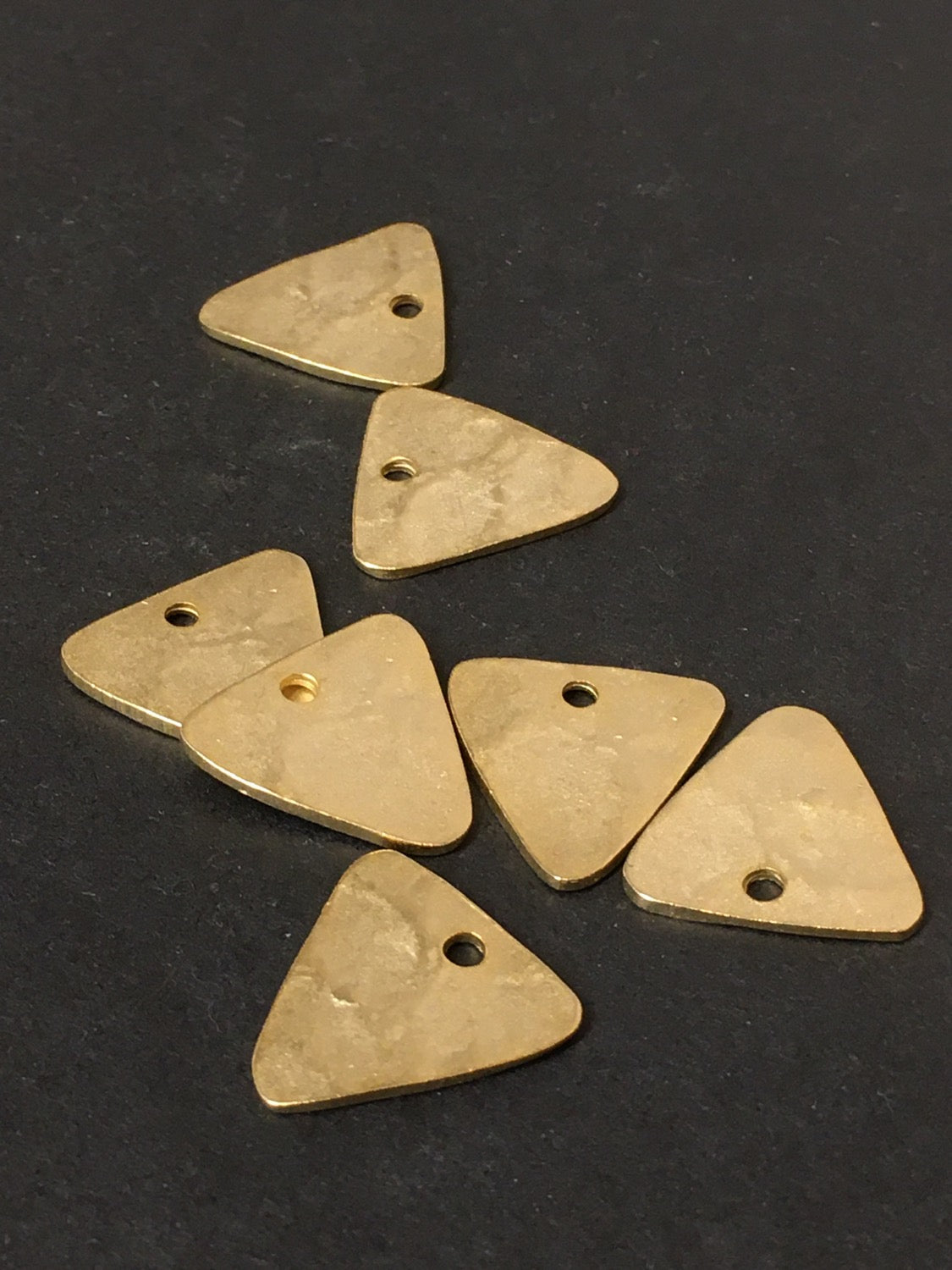 16mm Triangle Pendant Matte Qty 1/ 12366
