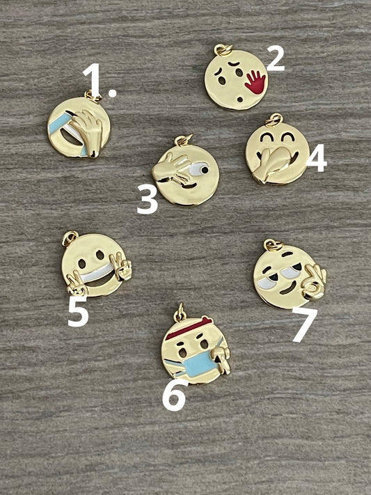 20x18mm emoji different qty 1