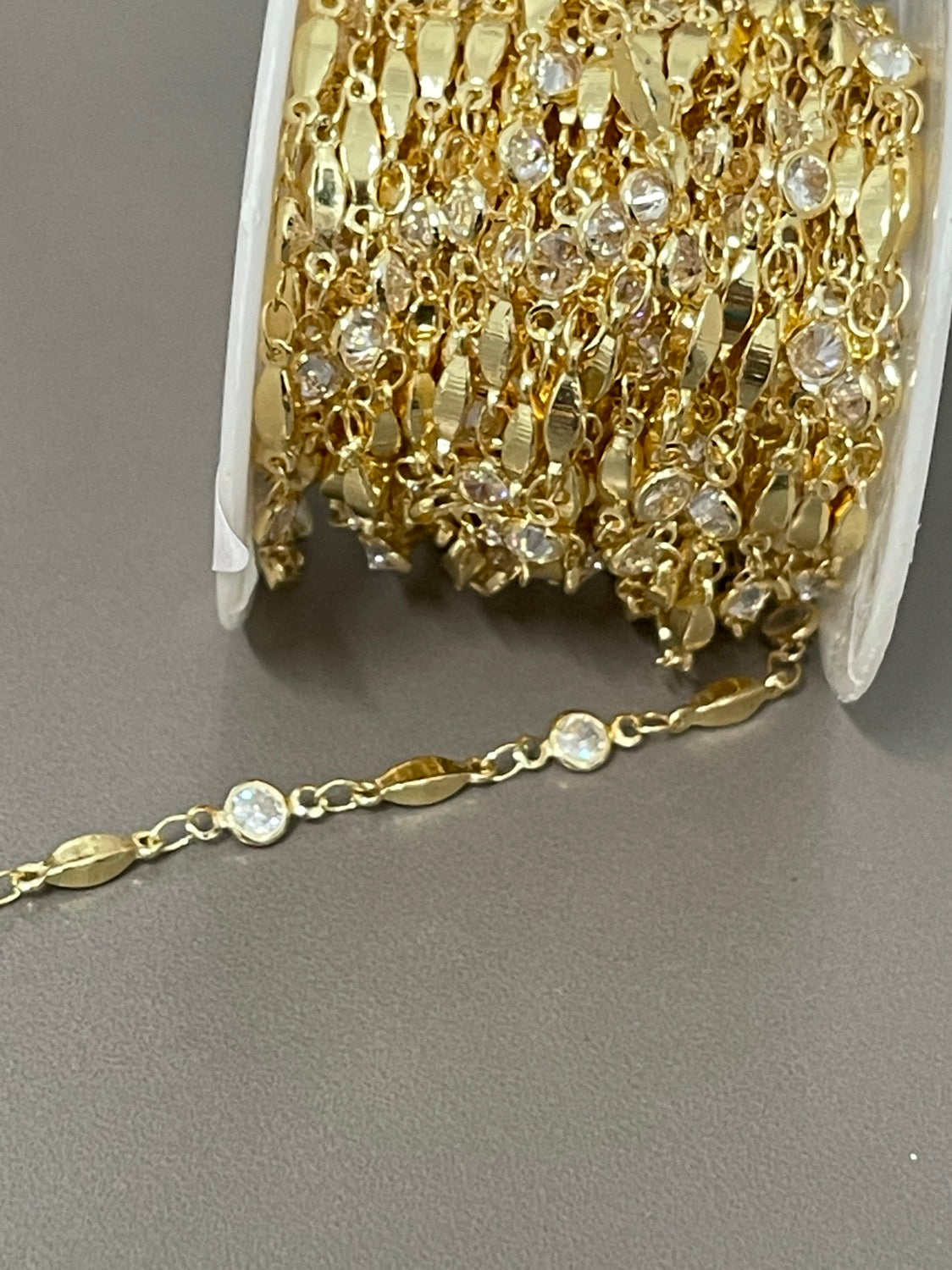 Bar and zirconia chain 18k 23245 sold by ft