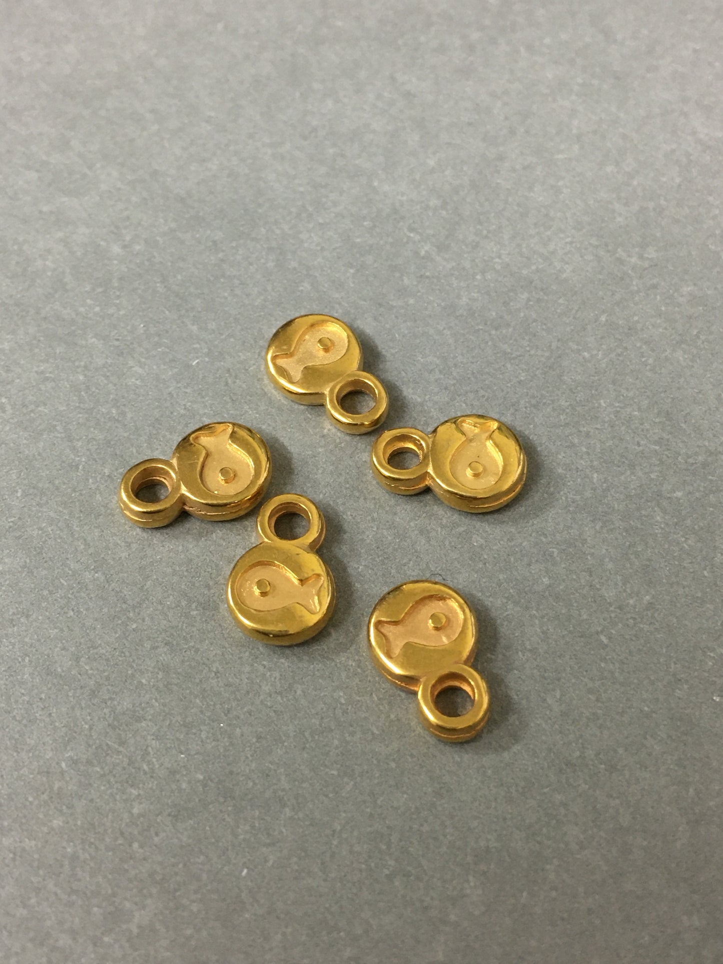 6mm Fish Round Qty 5 / Pez
