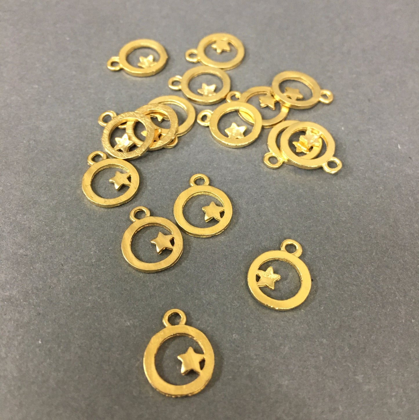 11mm Circle with Star / Circulo con Estrella 15558