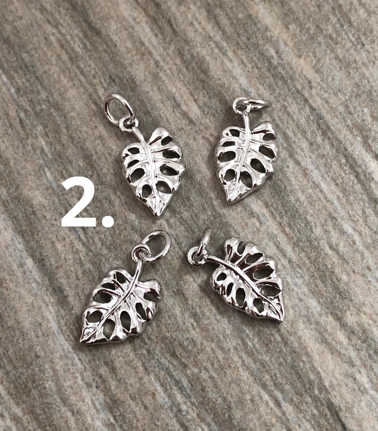 13mm Leaf Charm qty1