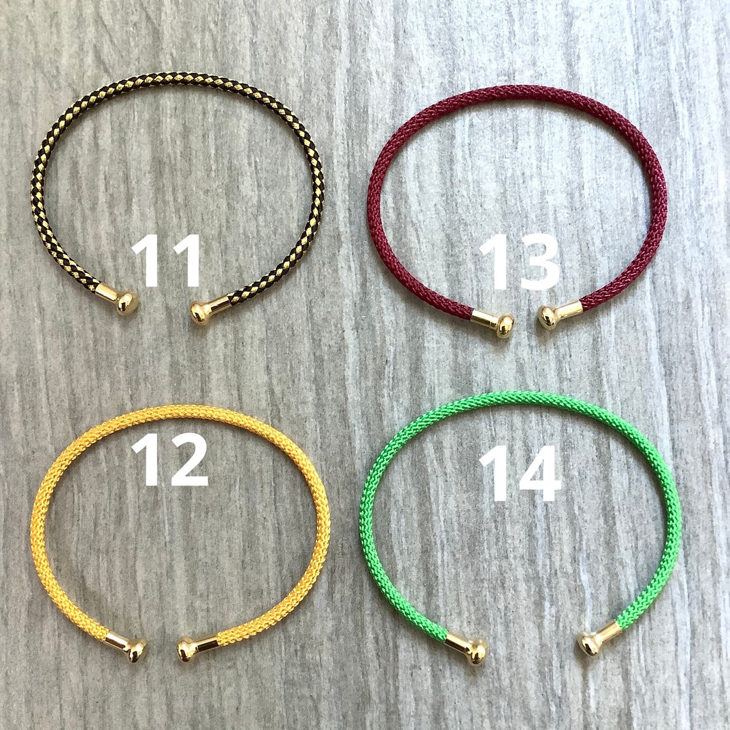 Bracelet with gold endings qty 1- 23272