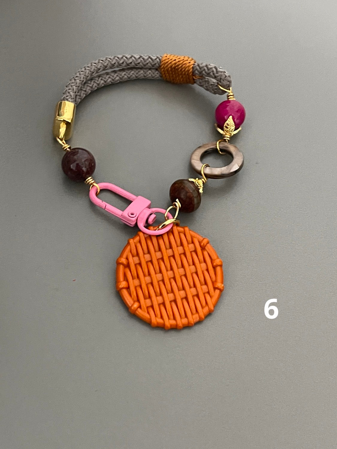Fall resort style edition II, all materials included in kit.