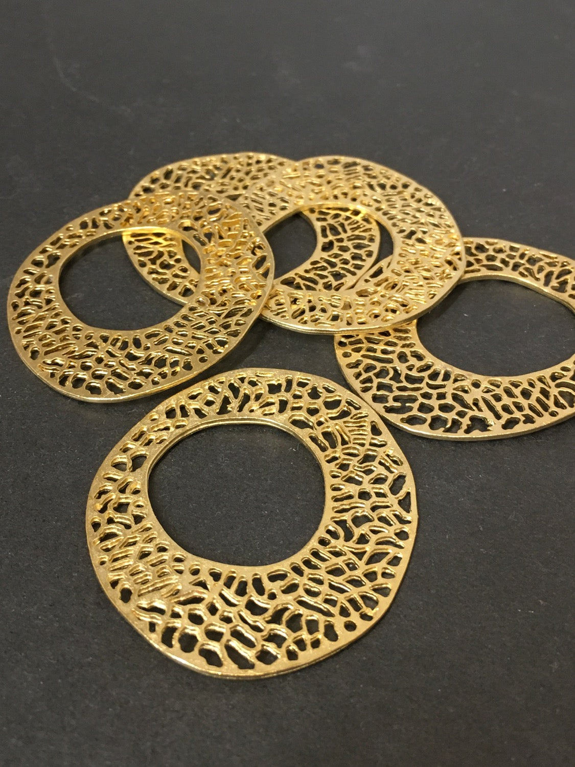 51mm Irregular Oval Net Matte Qty 1/ 7448