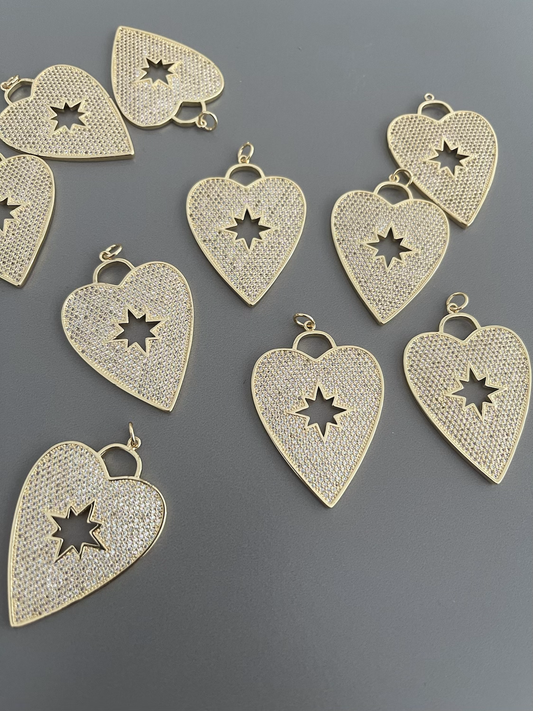 48mm pave heart qty 1 ❤️ 22243