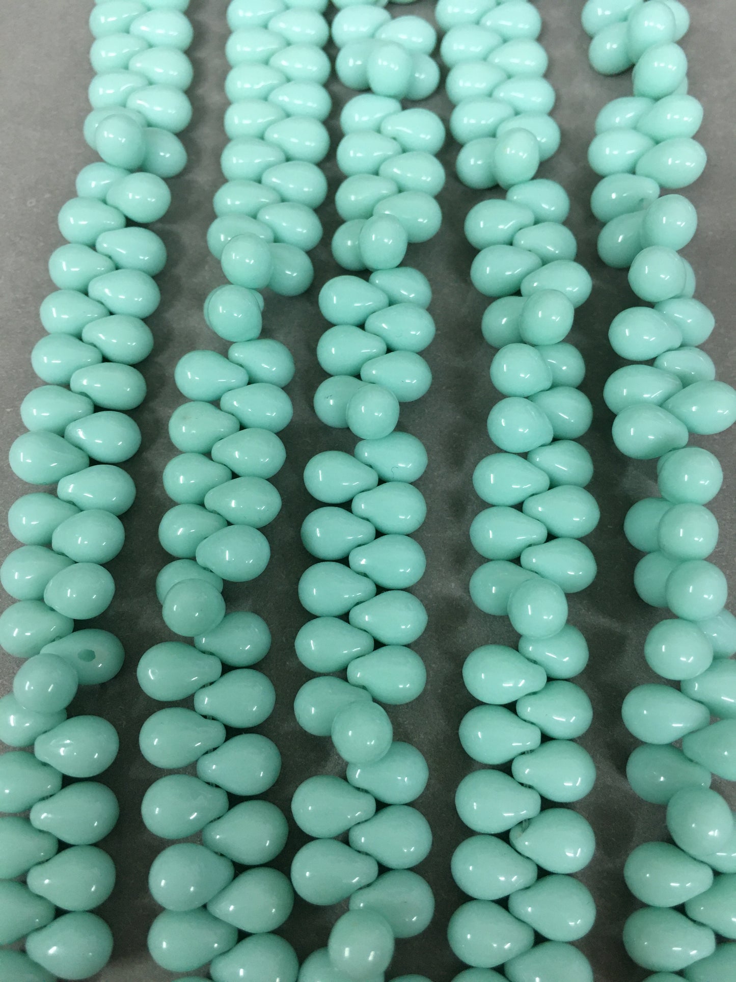 7mm Mint Green Sideways Drop Czech Strand / Gota